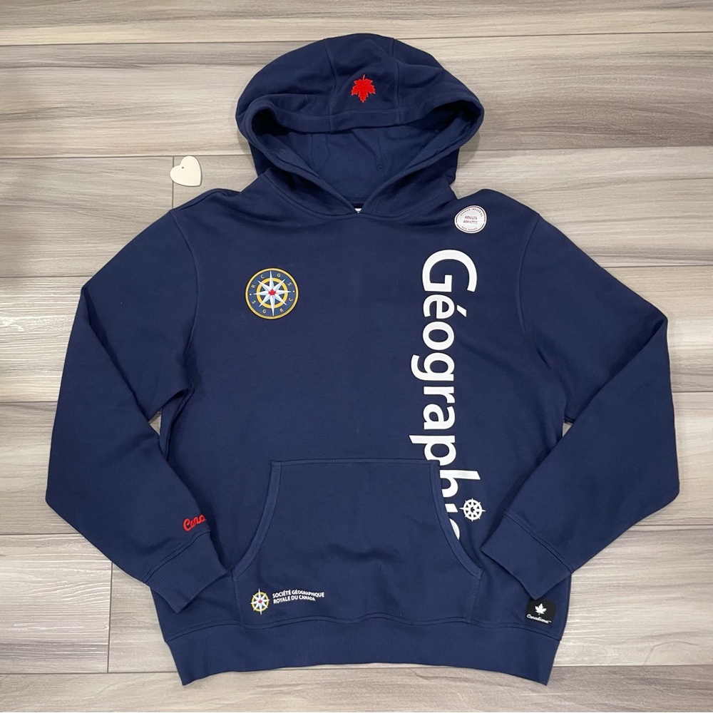 NWT CANADIANA Royal Canadian Geographic Society Hoodie Size Unisex Medium Pocket